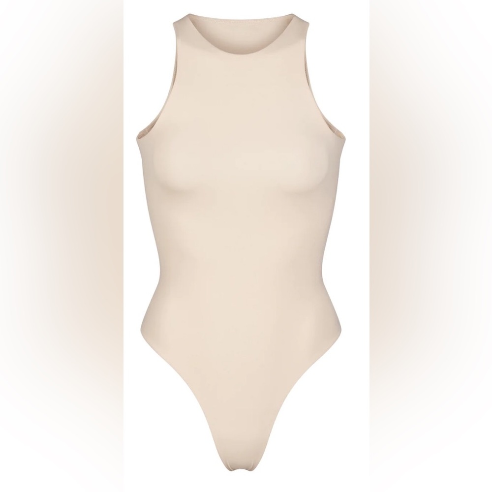 Skims Fits Everybody High Neck Bodysuit - sand (M)